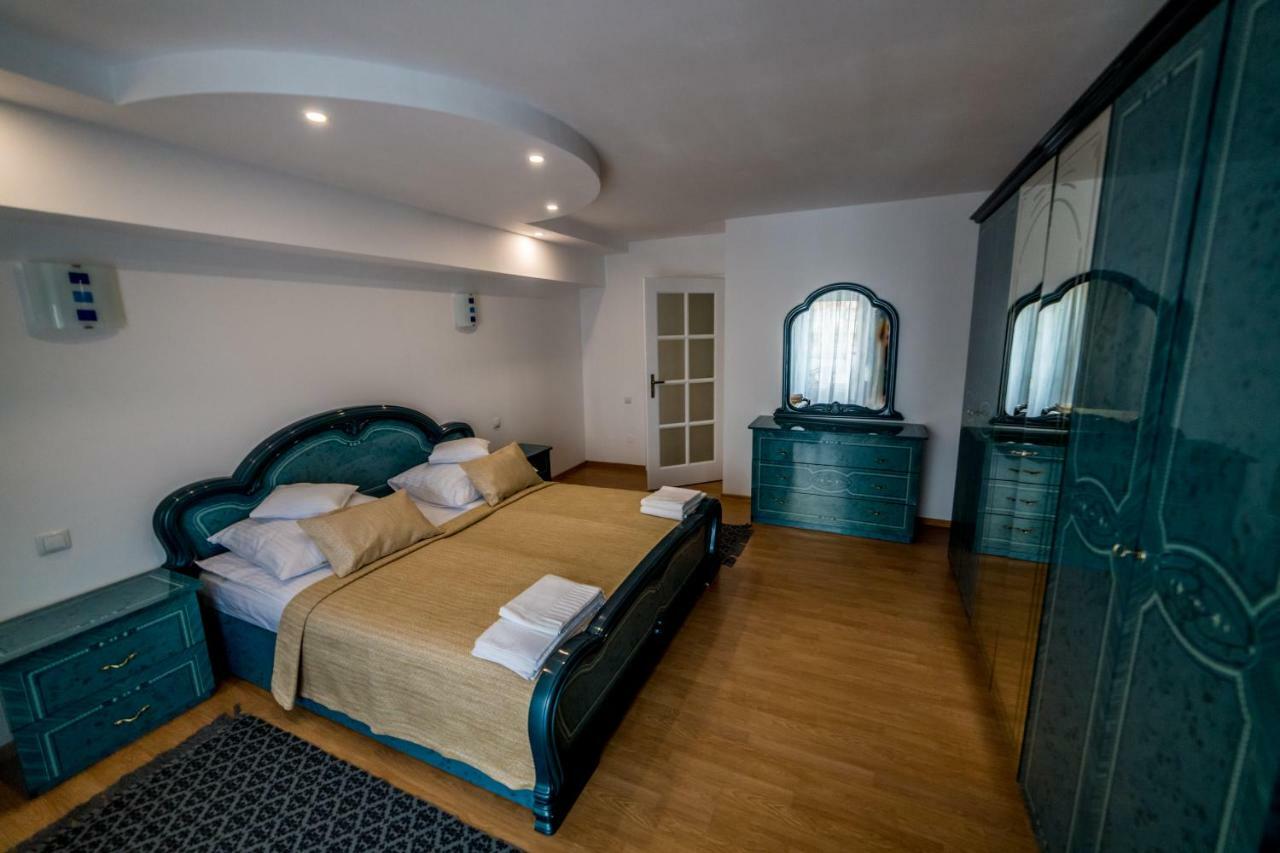 Apartament Sorina Maria Deva Exterior foto