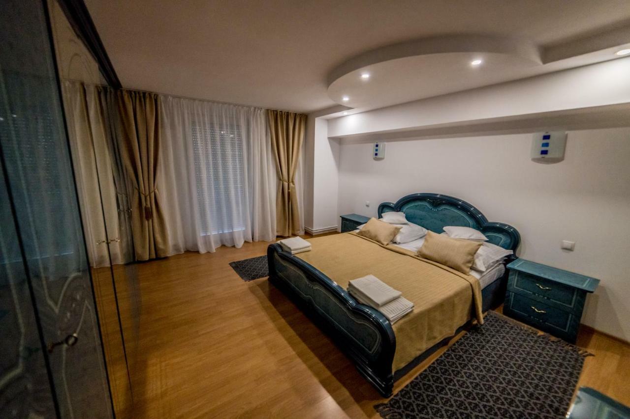Apartament Sorina Maria Deva Exterior foto