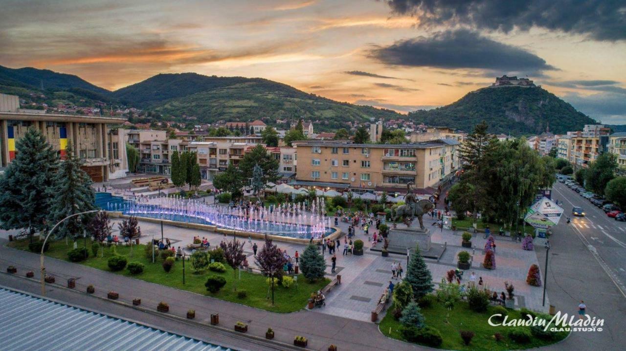 Apartament Sorina Maria Deva Exterior foto