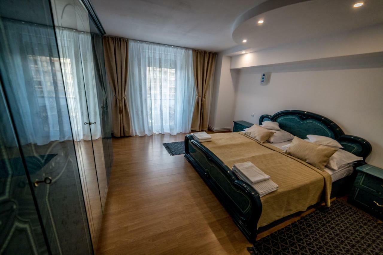 Apartament Sorina Maria Deva Exterior foto