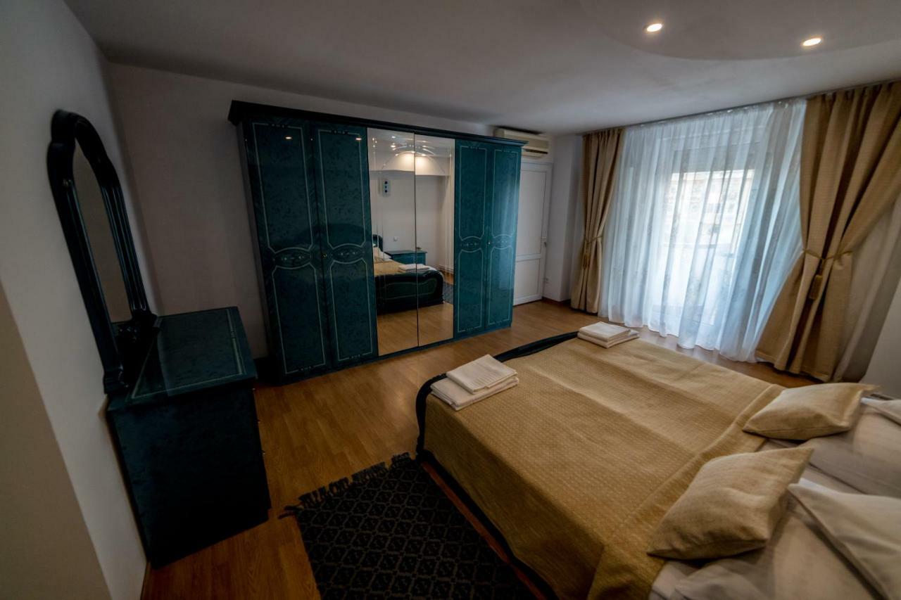 Apartament Sorina Maria Deva Exterior foto