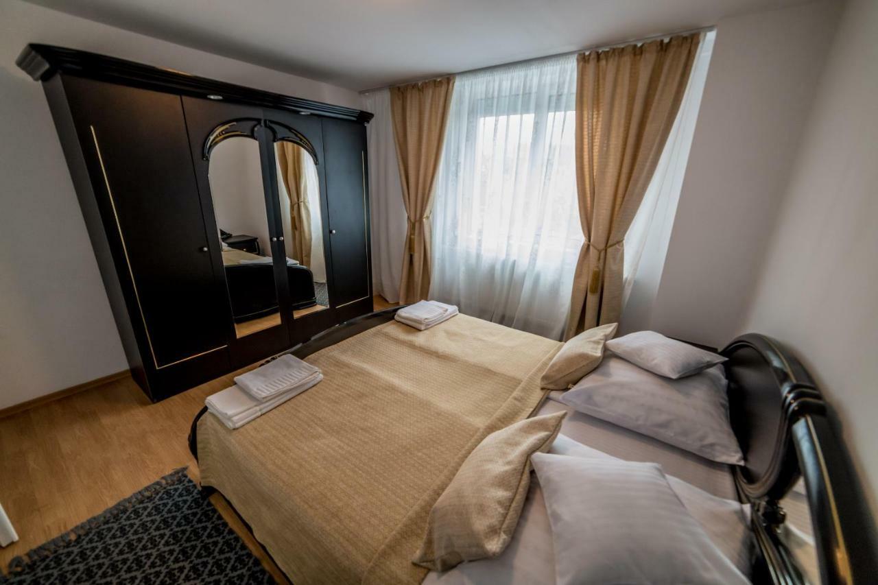Apartament Sorina Maria Deva Exterior foto